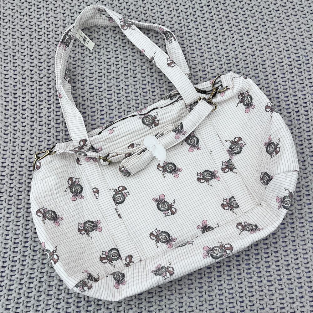 Aerie• GRINCH Cindy Lou Who Max Quilted Duffle Bag